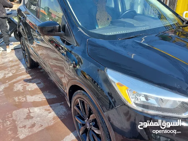 Ford Escape 2017 in Baghdad