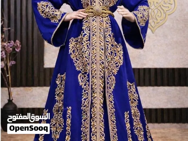 قفطان من قطعتين مع حزام او تطريز