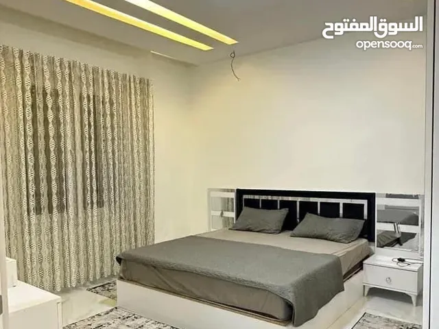 شقه الايجار جنزور الشرقيه قرب من جزيره المشتل