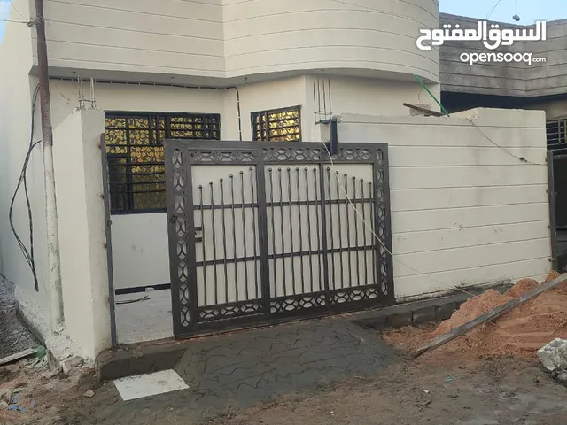 165 m2 1 Bedroom Townhouse for Sale in Basra Abu Al-Khaseeb