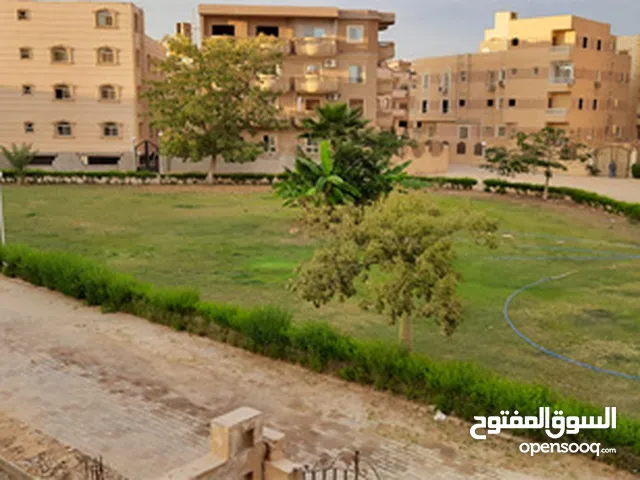 235 m2 4 Bedrooms Apartments for Sale in Giza 6th of October