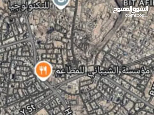 صنعاء حده العشاش 5لبن للبيع حرمعمد مطله على صنعاء المربع اللي امام صاله القصر الحي كله فلل وعماير