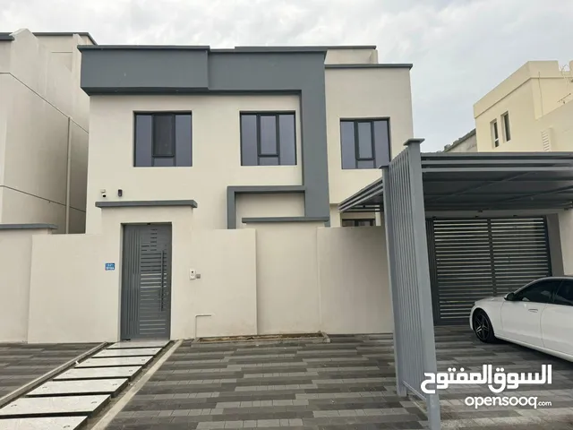 427 m2 More than 6 bedrooms Villa for Sale in Muscat Al Khoud