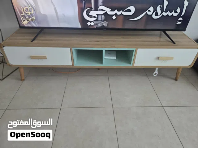 طاولة تلفاز