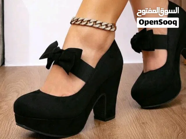 كعب عالي شمواه اسود