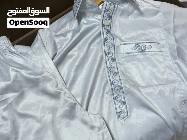 عباية مطرزة