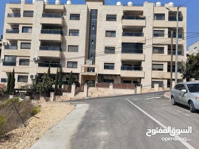 165 m2 3 Bedrooms Apartments for Sale in Ramallah and Al-Bireh Al Masyoon