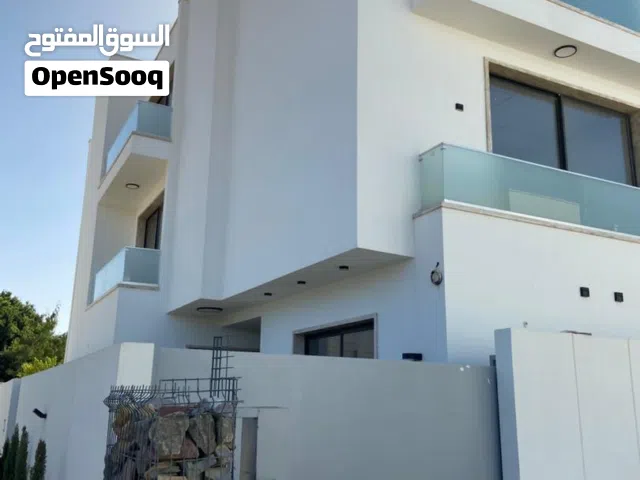 150 m2 3 Bedrooms Apartments for Rent in Tripoli Al-Serraj