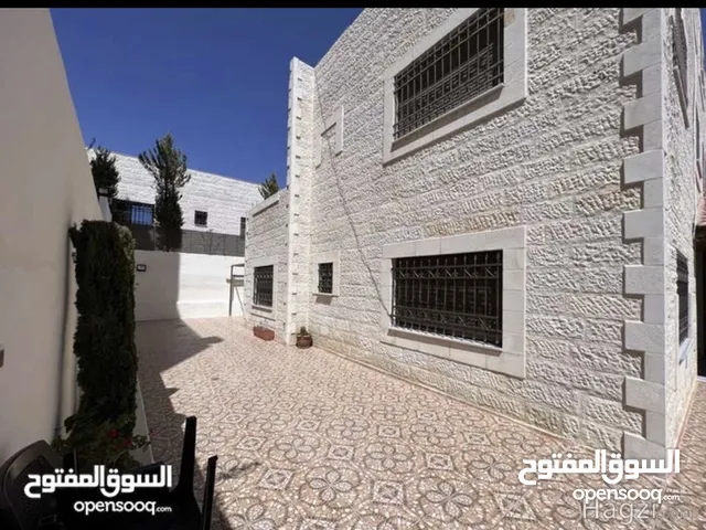 220 m2 3 Bedrooms Townhouse for Sale in Amman Shafa Badran