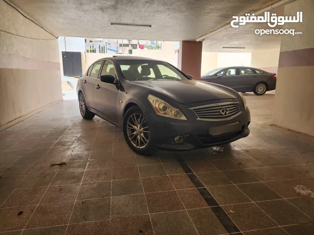 انفنتي G25 2012 فل اوبشن كامله الإضافات