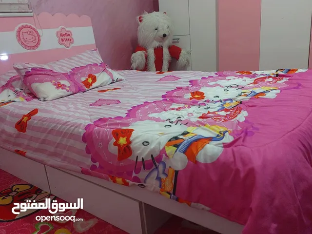 تخت مفرد ونص وفرشة شبه جديد للبيع