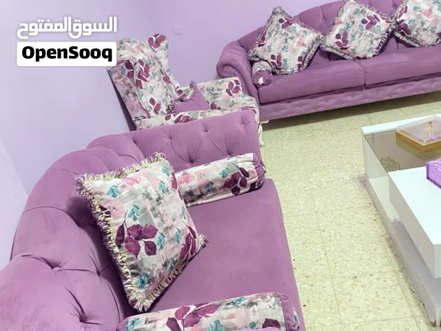طقم كنب 7 مقاعد مع طاولة وسط