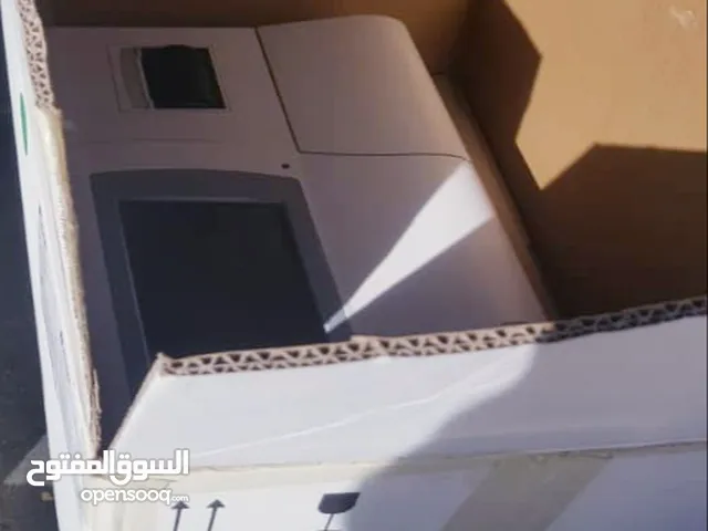 يوجد لدينا جهاز فحص مختبري نوع mindry MR_96A جديد