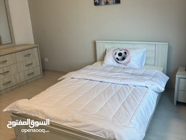 سرير نفر ونص