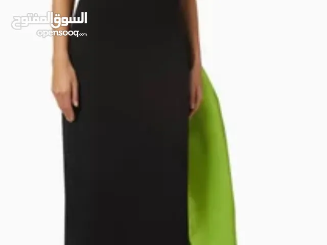 فستان سهرة سولاس لندن شبه جديد استعمال مرة وحدة