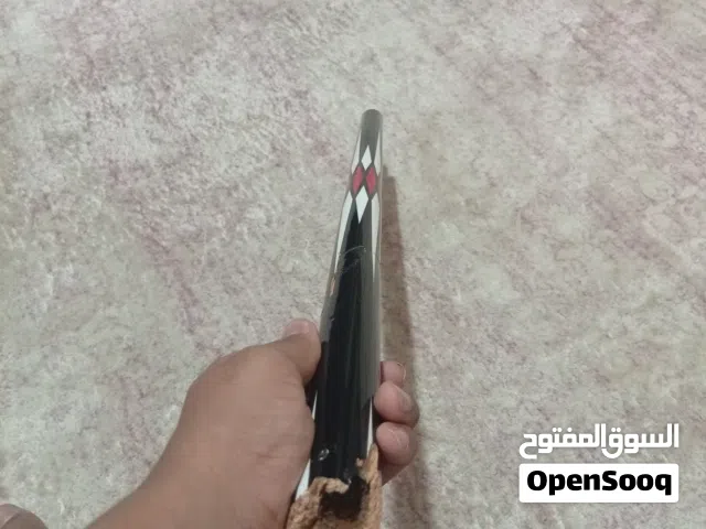 مطلوب نصف كيو بلياردو سليم بسعر زين النص الي تحت نوع الكيو دايموند تعال وما رح نختلف في السعر