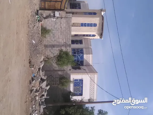 فرصة ذهبية: فيلا سكنية تجارية بمساحة 900م2 في حي رجال الأعمال