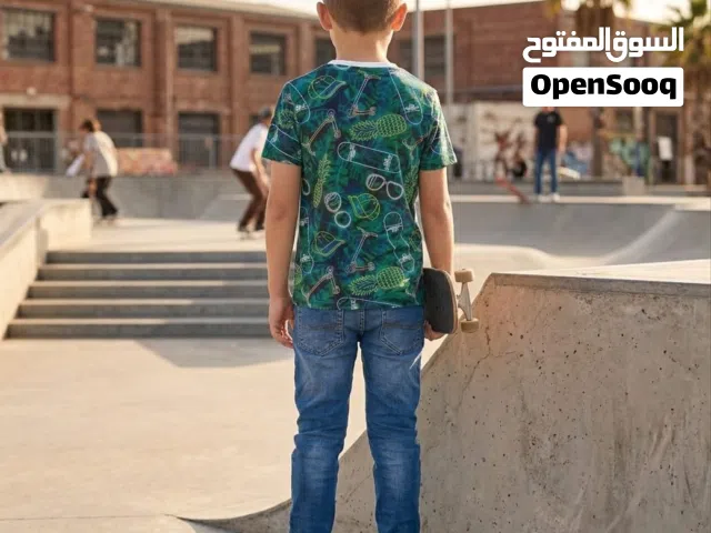 بلوزه جديده ب تصميم رائع  طول البوزه : 55 عرض البلوزه : 40  طول كم يد : 23
