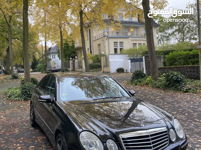 Mercedes Benz E280 v6