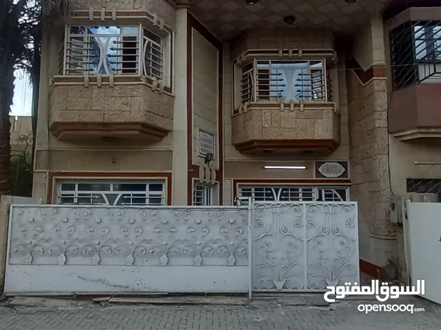 100 m2 3 Bedrooms Townhouse for Rent in Baghdad Saidiya