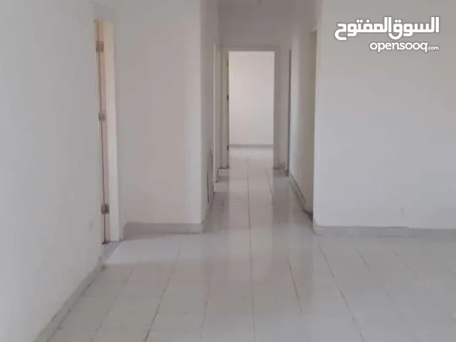 شقة نظيفه لم تسكن من قبل مطله عمان للبيع
