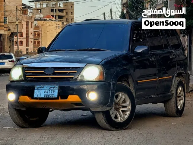 2005 Suzuki XL7 Standard