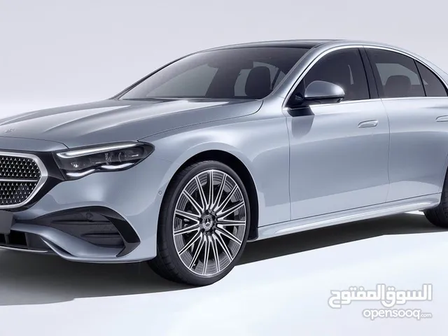 Mercedes E200 2024 Mild hybrid Amg kit السيارة بحالة ممتازة جدا و قطعت مسافة 2500 كيلو متر فقط