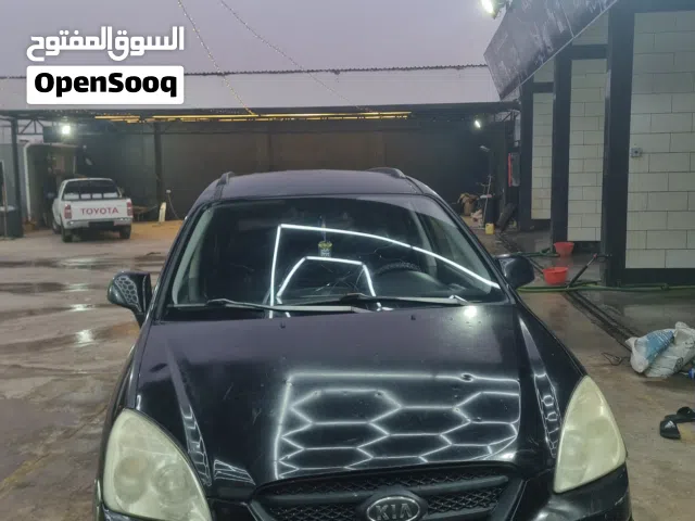 2009 كيا كارينز Luxury