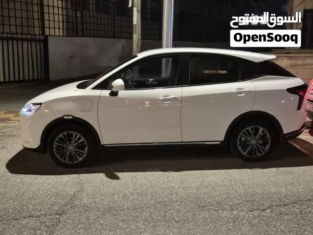 2024, نيتا, V, Standard