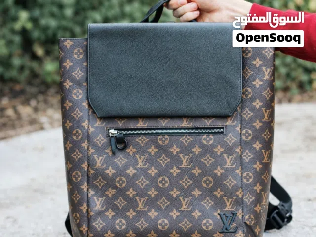 LOUIS VUITTON BAG FOR SALEE!!!