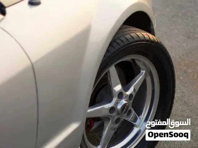 موستنج و بي ام دبليو