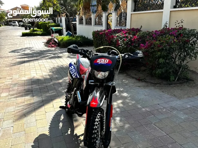 Sharmax 250 off road bike