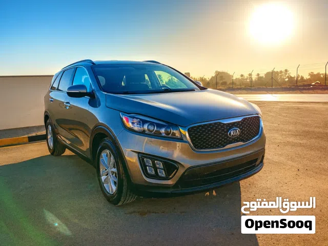 Used Kia Sorento in Tripoli