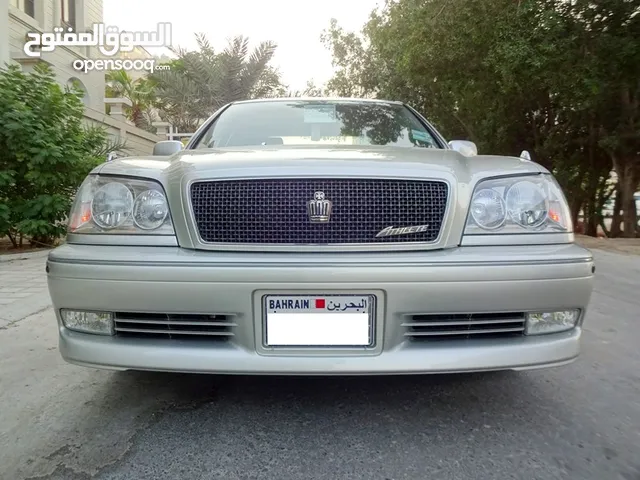 Toyota Crown Athlete Silver 2.5 L 2001 V6 Zero Accident Well Maintained Urgent Sale