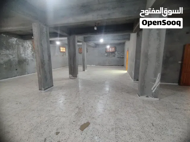 مخزن كبير للايجار