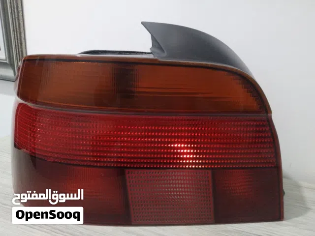 بورد تحكم للمرايا مع كتاوت E39 دب وقطع اخرى bmw دب موديل 2000