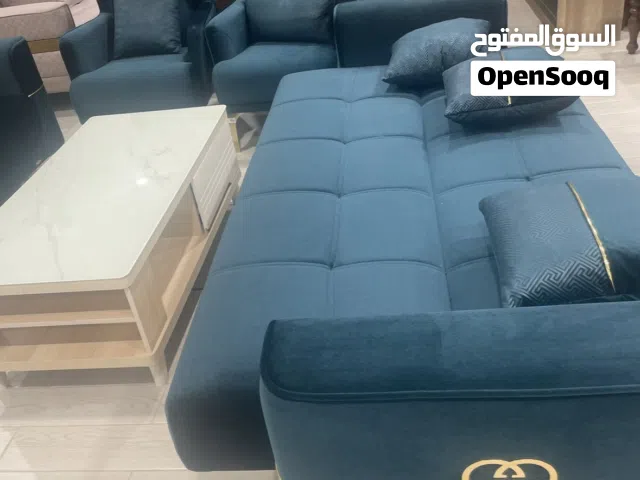 كنبتين و كرسين ينفتحون سرير