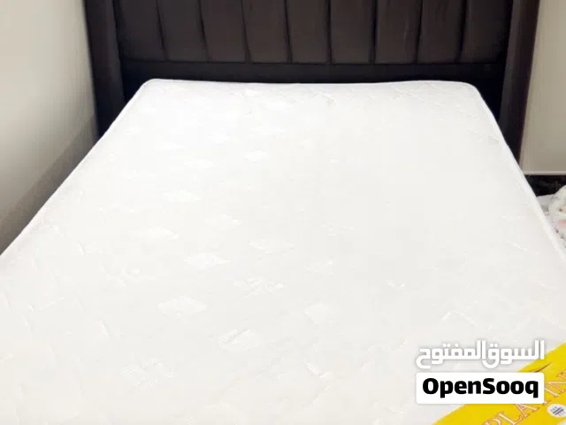 بيع اثاث سرير مع مرتبه