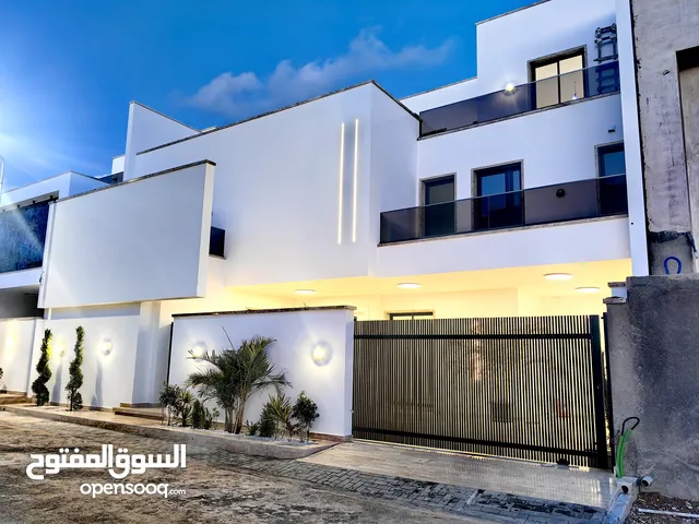 650 m2 More than 6 bedrooms Villa for Sale in Tripoli Al-Serraj