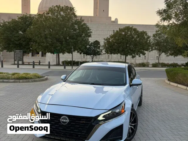 Used Nissan Altima in Al Dakhiliya
