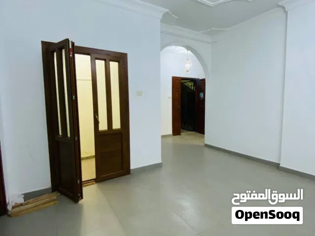 180 m2 4 Bedrooms Apartments for Rent in Tripoli Omar Al-Mukhtar Rd