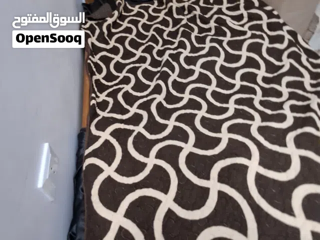 تخت تفصيل مفرد ونص وسجاد وبرادي وجرار تعليق وتفصيل مع التخت
