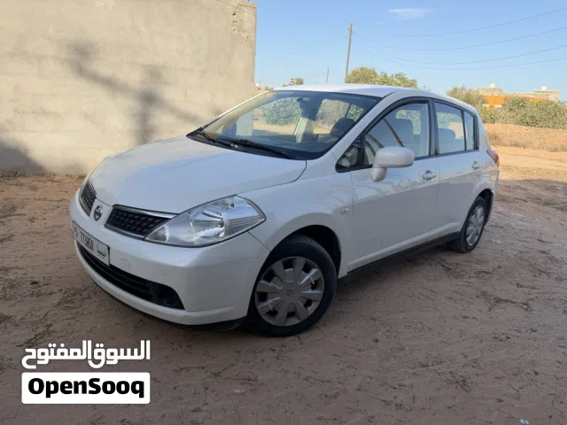 2008 نيسان تيدا