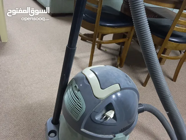 مكنسه كهربائيه للبيع شغاله