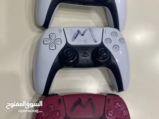 ثلاث ذرعان بلايستيشن5 للبيع