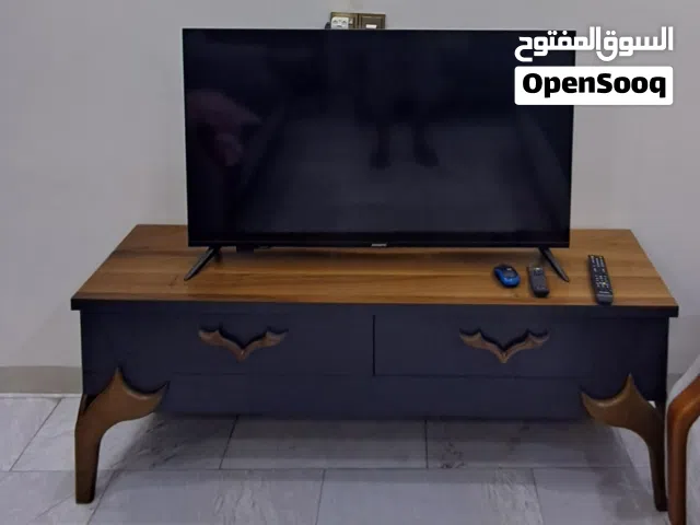 ميز تلفزون للبيع