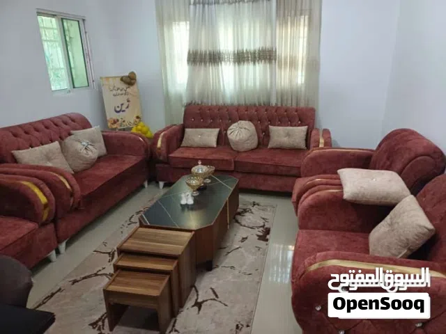 غرفة ضيوف كامله للبيع استخدام اقل من سنه شبه جديده