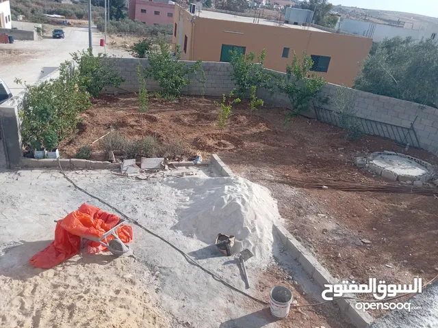 160 m2 4 Bedrooms Townhouse for Sale in Madaba lob