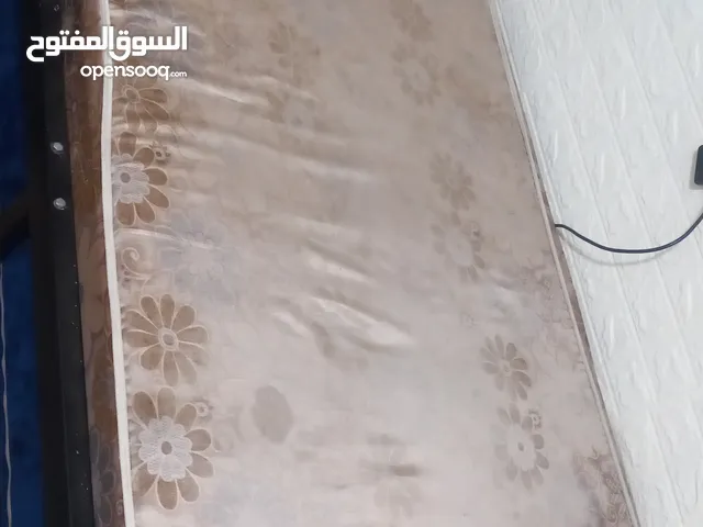 سرير حديد فردي في اربد