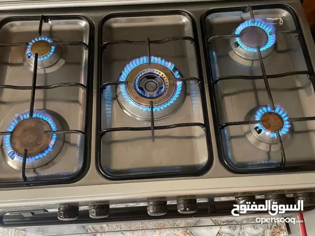 غاز مستعمل للبيع بحاله الوكاله للبيع اعلى سعر غاز نوع رم الفرن فيه بحاجه ل صيانه